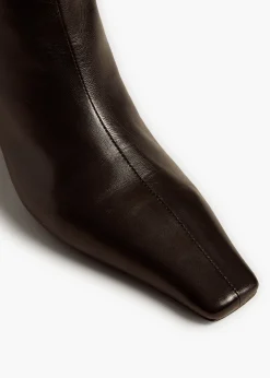 Arizona Boot in Black Leather