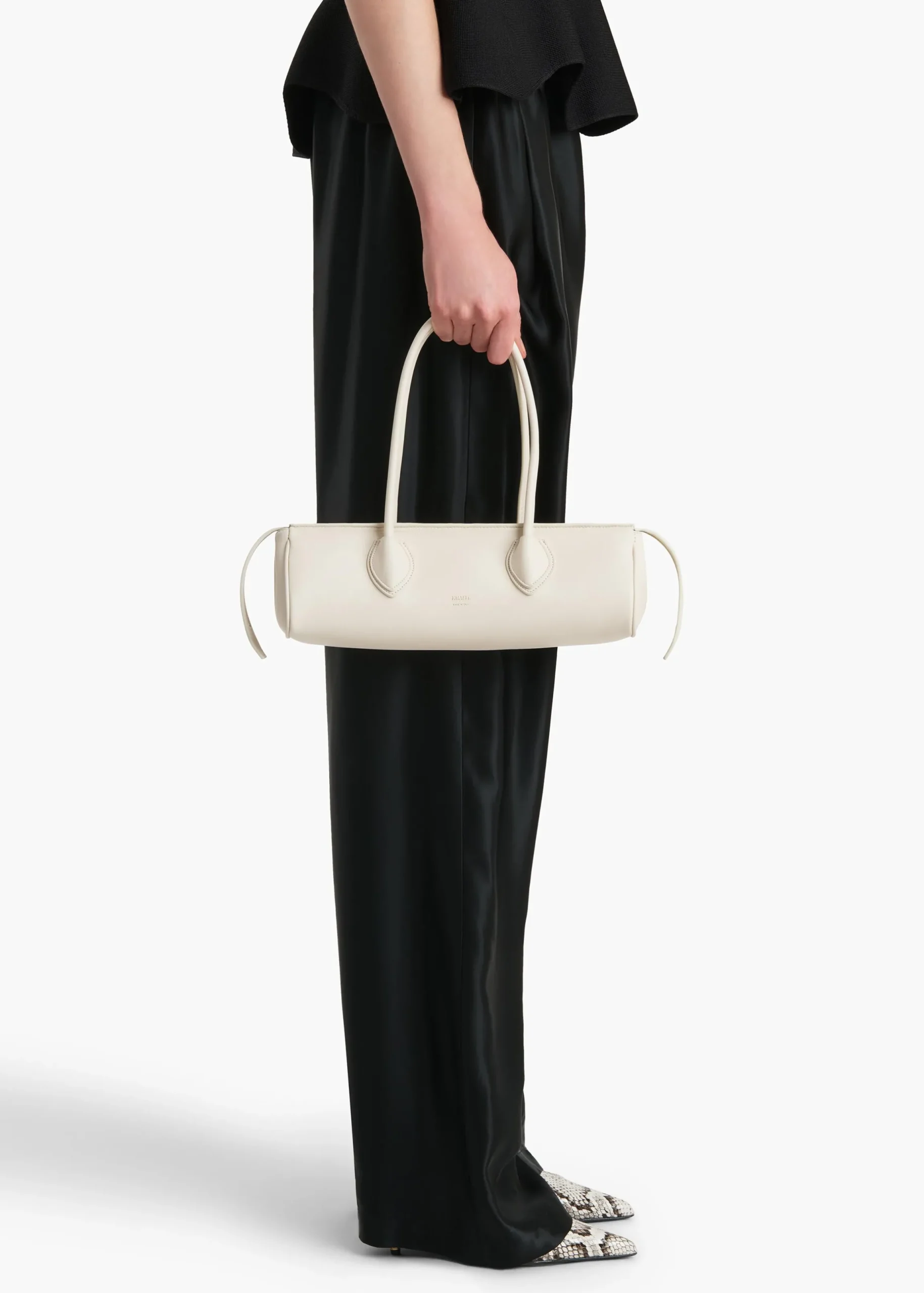 Donna Shoulder Bag in Cream Leather