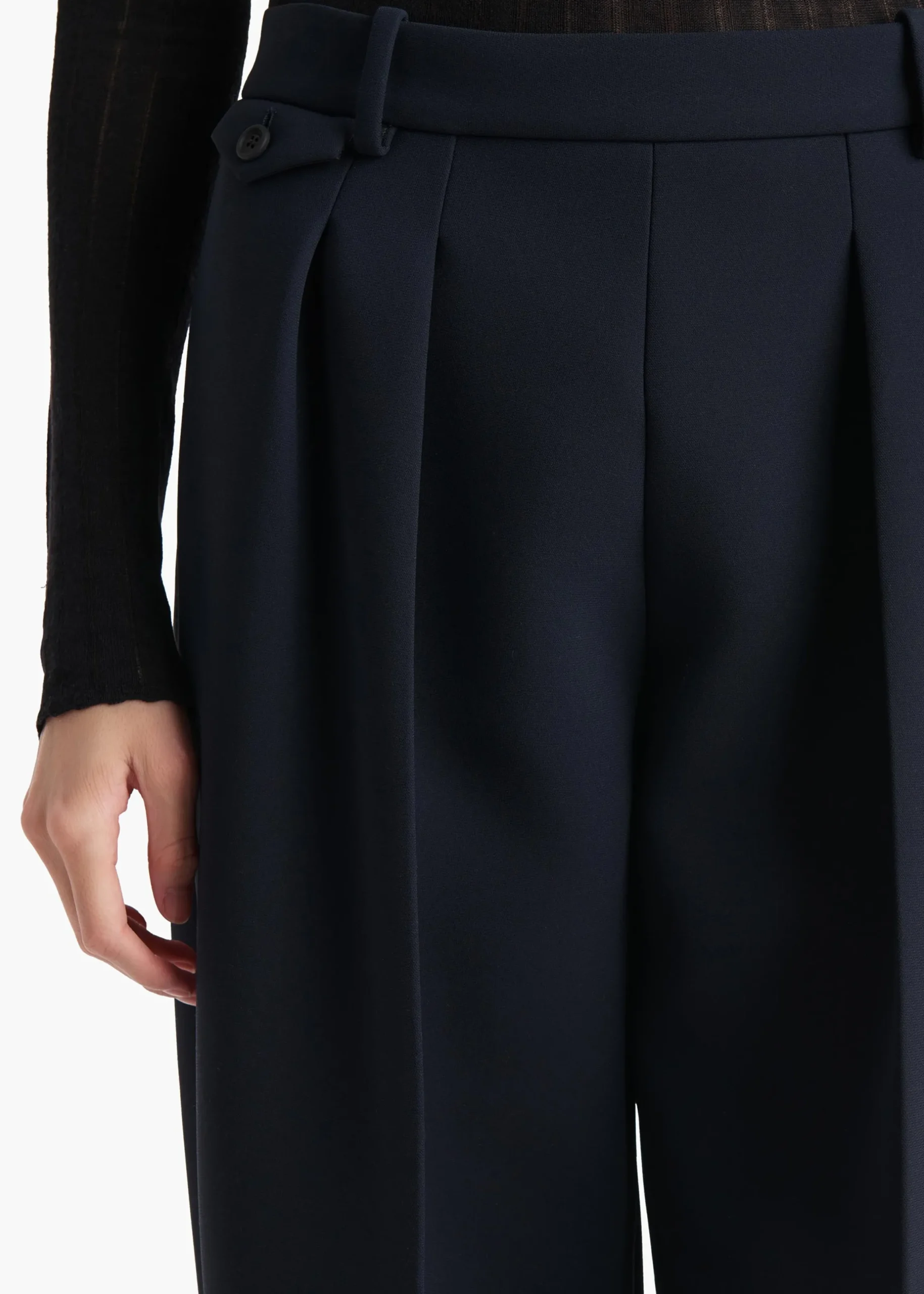 Dugan Pant in Dark Navy