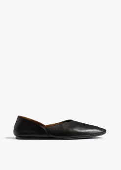 Jane Flat in Black Leather