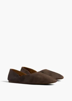 Jane Flat in Sable Suede