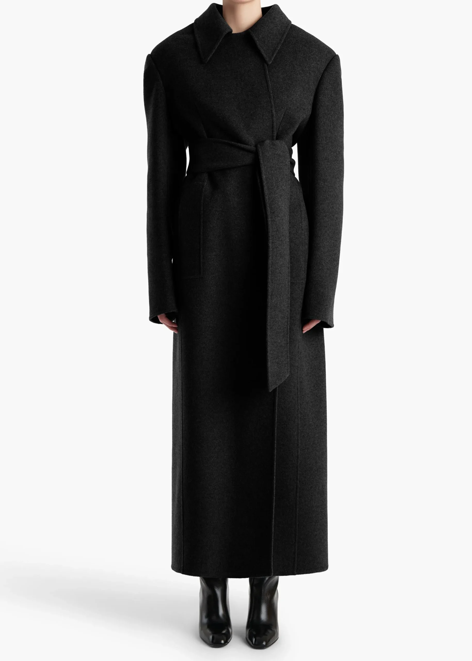 Lea Coat in Black