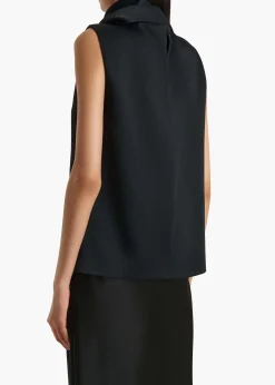 Loe Top in Black