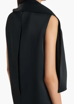 Loe Top in Black
