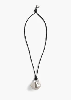 Medium Lotus Pendant in Silver
