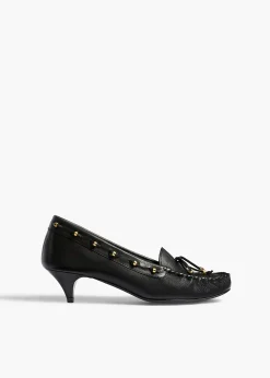 Milly Pump in Black Pebbled Leather