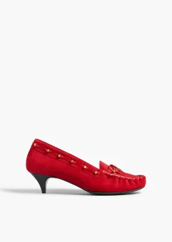 Milly Pump in Lipstick Suede