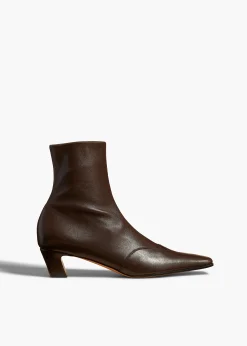 Nevada Stretch Low Boot in Dark Brown Nappa Leather