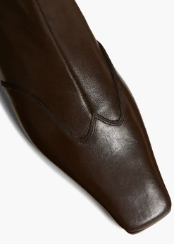 Nevada Stretch Low Boot in Dark Brown Nappa Leather