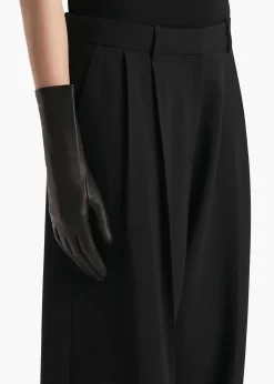 Remo Mid-Length Gloves in Black Leather