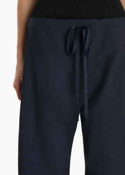 Rohen Pant in Dark Navy
