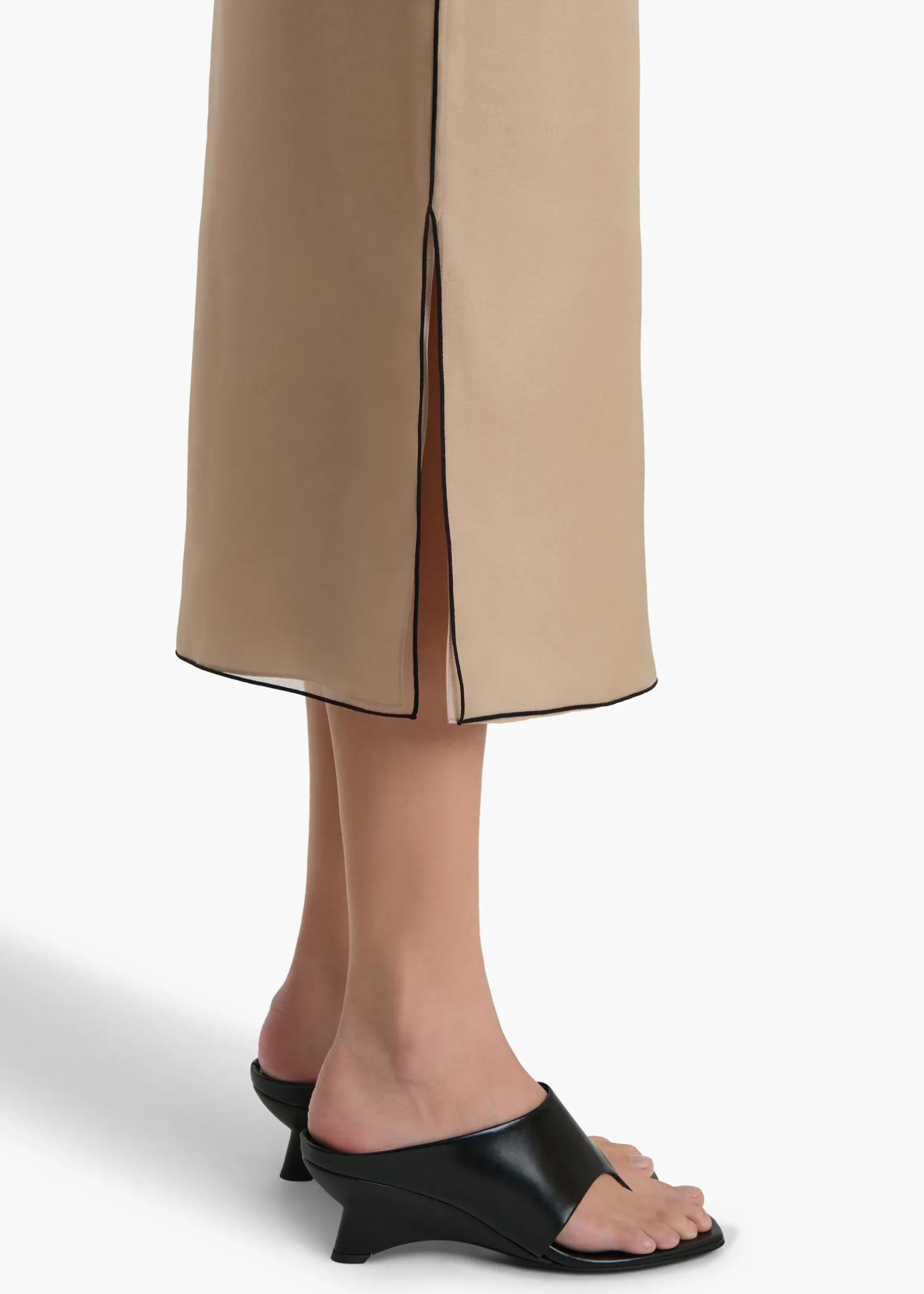 Syndi Skirt in Tea Stain
