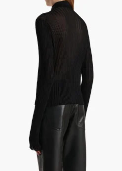 Vin Top in Black