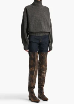Willem Sweater in Stone